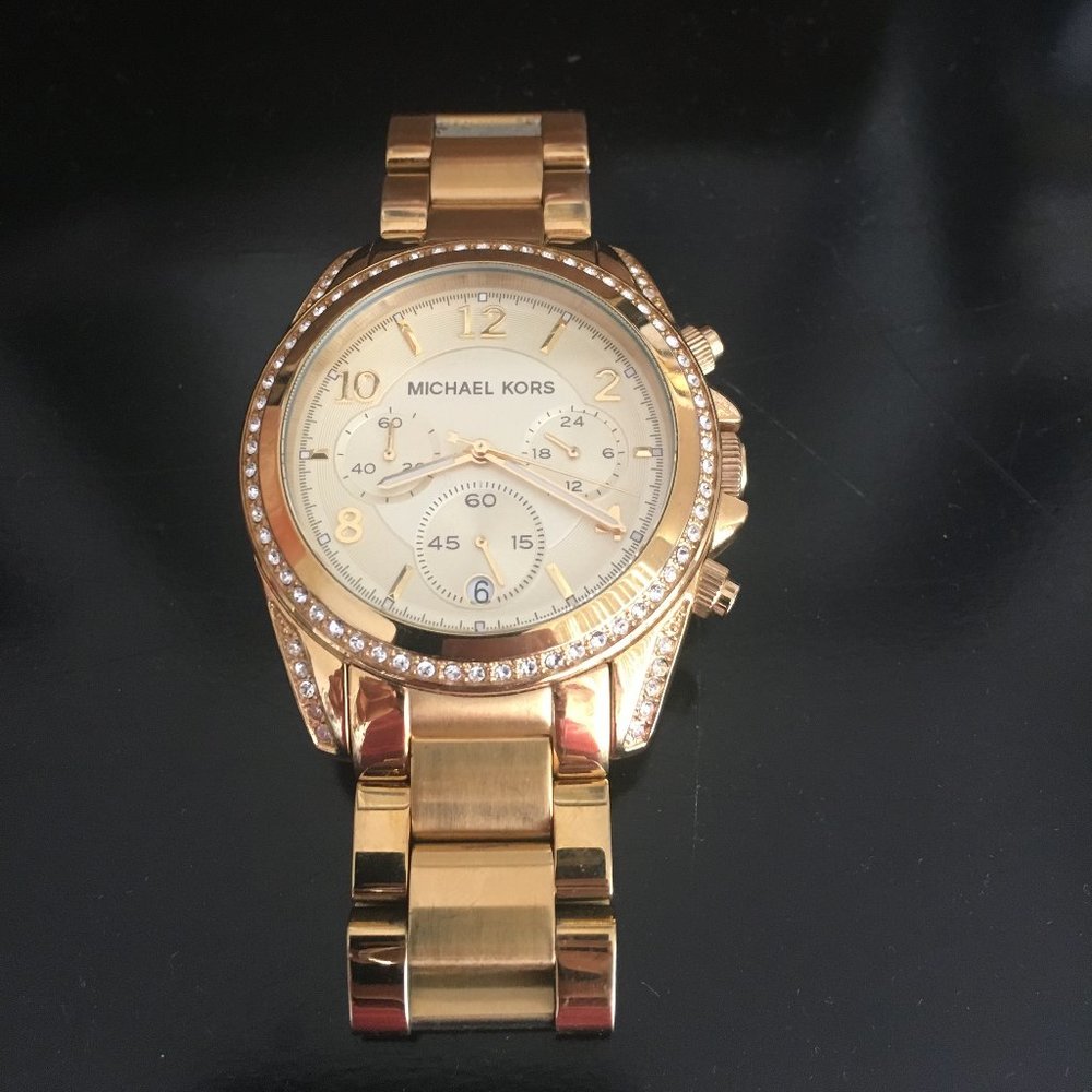 Michael Kors Gold Pavé Watch 🤩